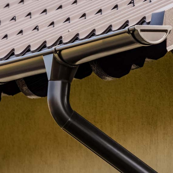 Metigla-Pluvia-descente-d'eau-gouttière